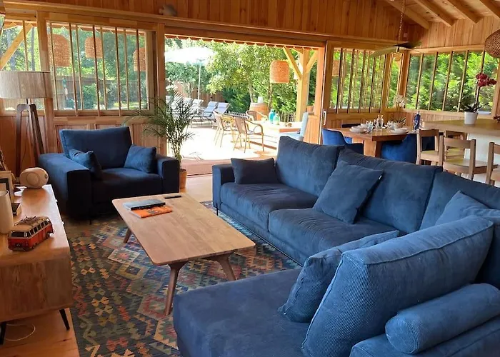 Noa Neuve- Piscine Chauffee Villa Saint-Julien-en-Born