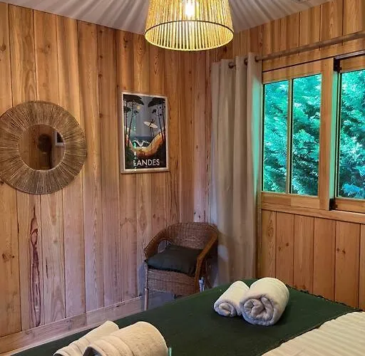 Noa Neuve- Piscine Chauffee